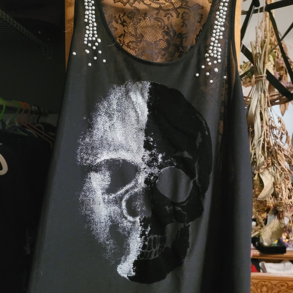 Plus size Skull tank blouse
